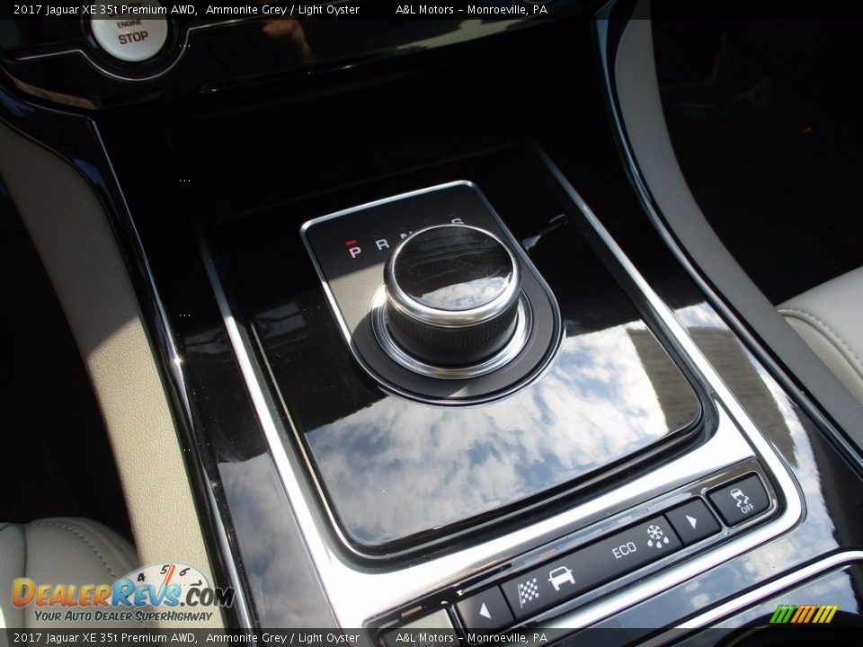 2017 Jaguar XE 35t Premium AWD Ammonite Grey / Light Oyster Photo #15