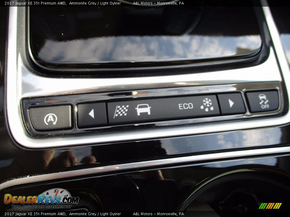 2017 Jaguar XE 35t Premium AWD Ammonite Grey / Light Oyster Photo #18