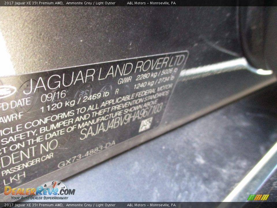 2017 Jaguar XE 35t Premium AWD Ammonite Grey / Light Oyster Photo #19