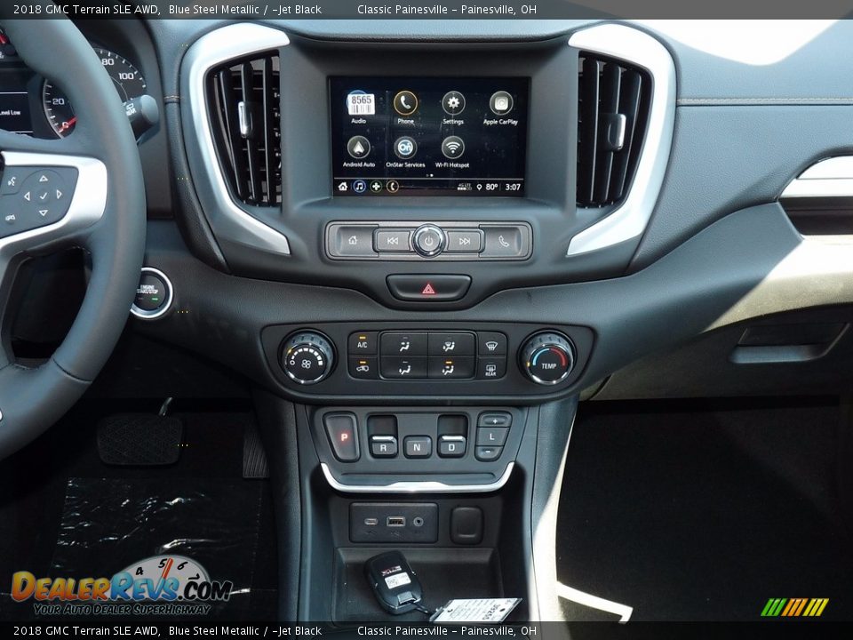 Controls of 2018 GMC Terrain SLE AWD Photo #9