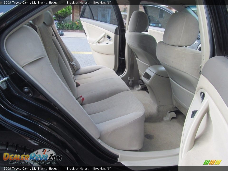 2009 Toyota Camry LE Black / Bisque Photo #24