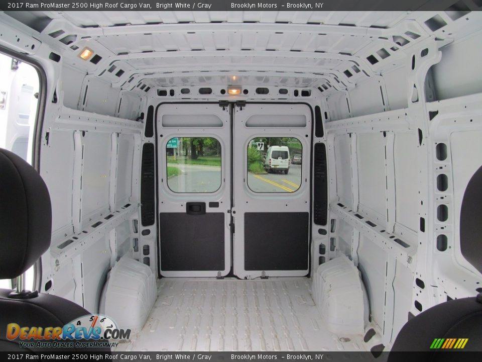 2017 Ram ProMaster 2500 High Roof Cargo Van Bright White / Gray Photo #25