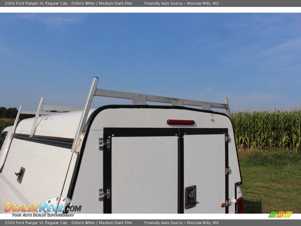 2009 Ford Ranger XL Regular Cab Oxford White / Medium Dark Flint Photo #11