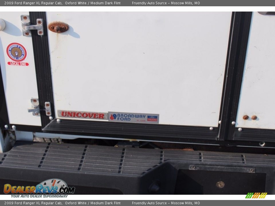 2009 Ford Ranger XL Regular Cab Oxford White / Medium Dark Flint Photo #13