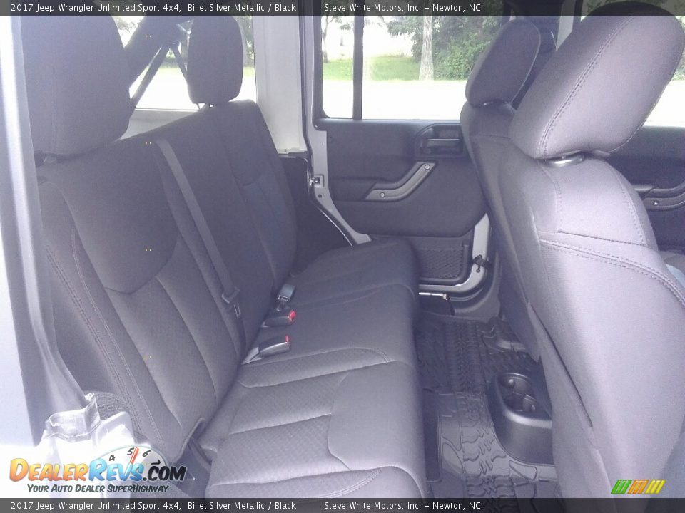 2017 Jeep Wrangler Unlimited Sport 4x4 Billet Silver Metallic / Black Photo #12