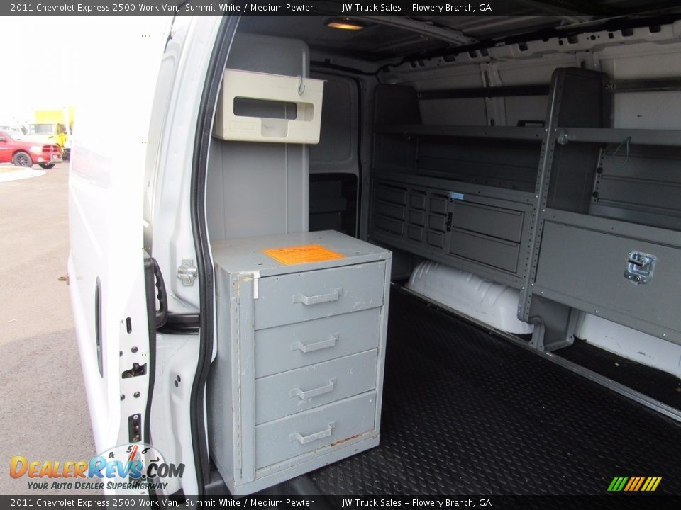 2011 Chevrolet Express 2500 Work Van Summit White / Medium Pewter Photo #25