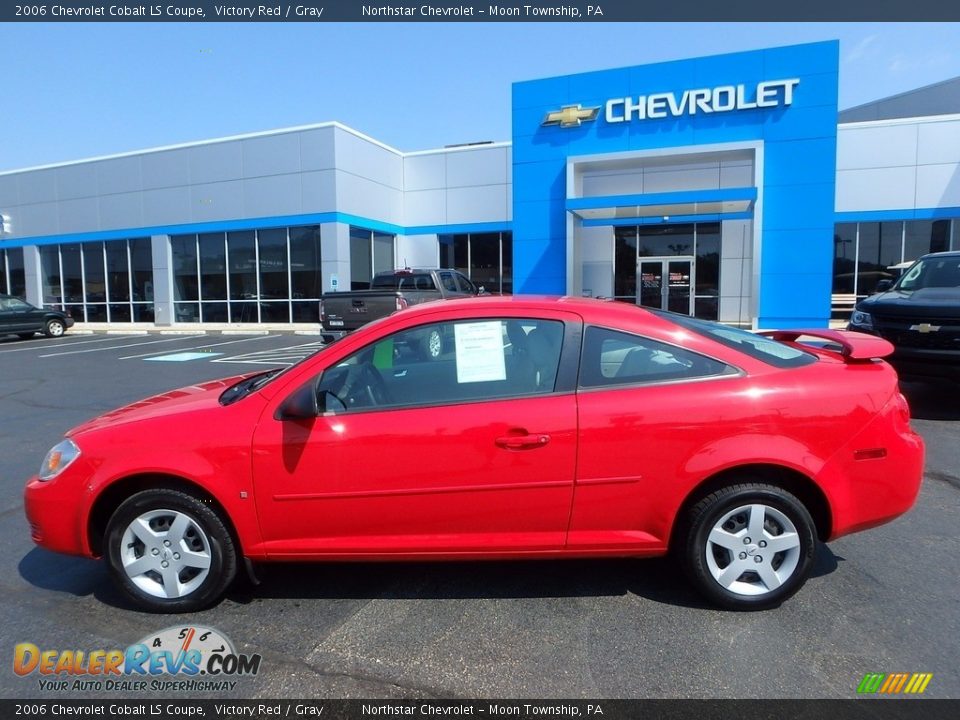 2006 Chevrolet Cobalt LS Coupe Victory Red / Gray Photo #4