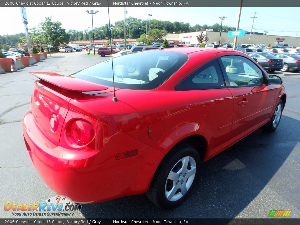 2006 Chevrolet Cobalt LS Coupe Victory Red / Gray Photo #9