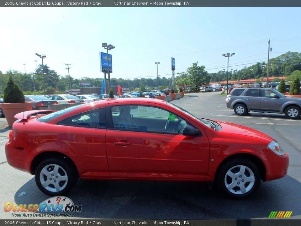 2006 Chevrolet Cobalt LS Coupe Victory Red / Gray Photo #12