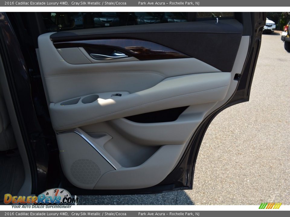 2016 Cadillac Escalade Luxury 4WD Gray Silk Metallic / Shale/Cocoa Photo #27