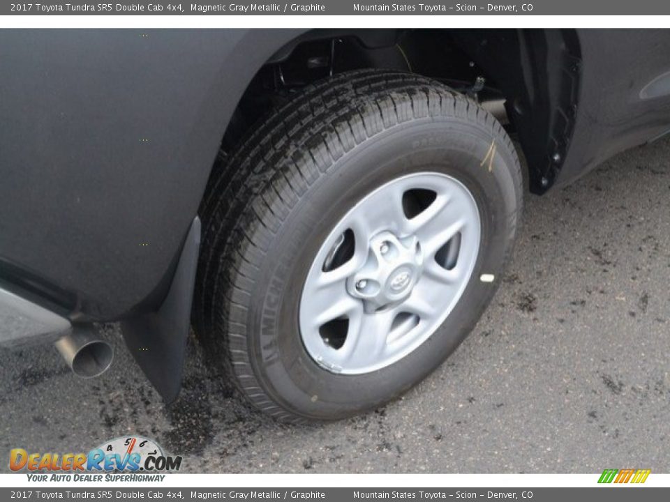 2017 Toyota Tundra SR5 Double Cab 4x4 Magnetic Gray Metallic / Graphite Photo #9