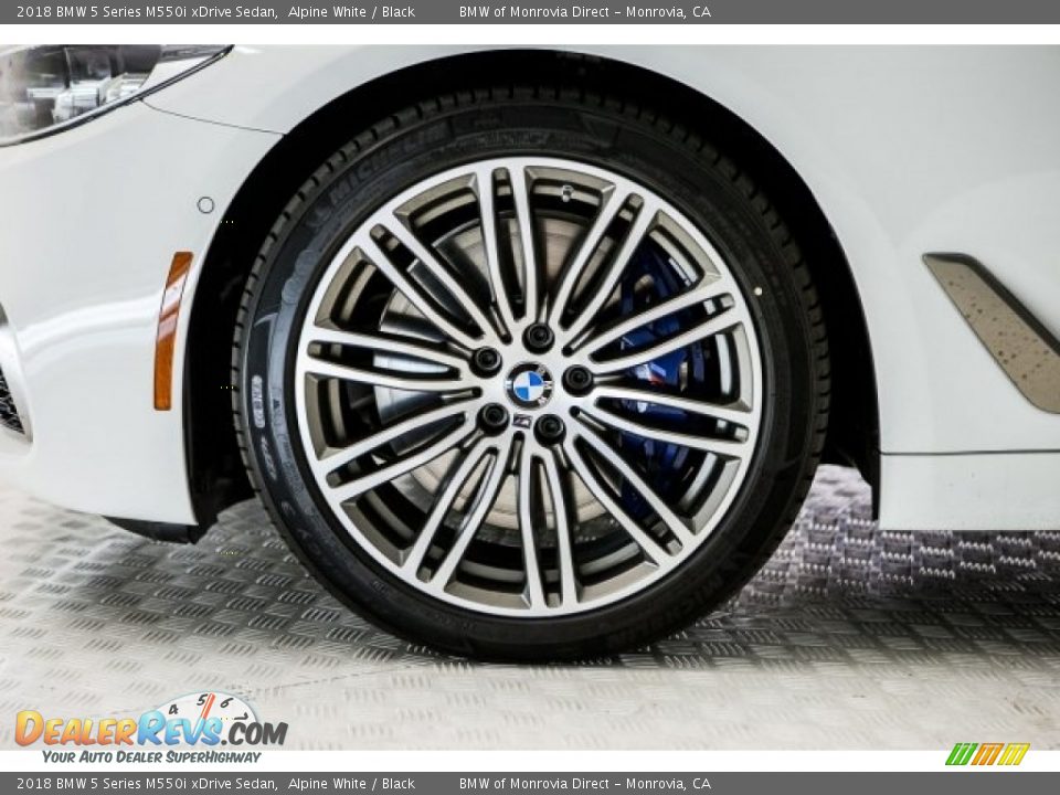 2018 BMW 5 Series M550i xDrive Sedan Alpine White / Black Photo #9