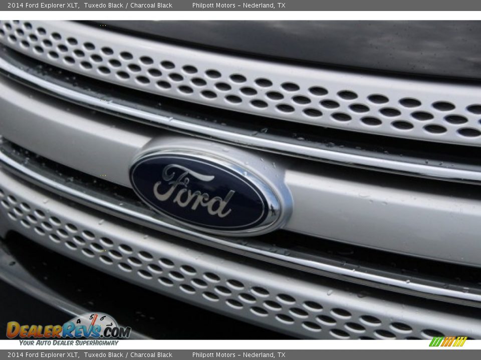 2014 Ford Explorer XLT Tuxedo Black / Charcoal Black Photo #4