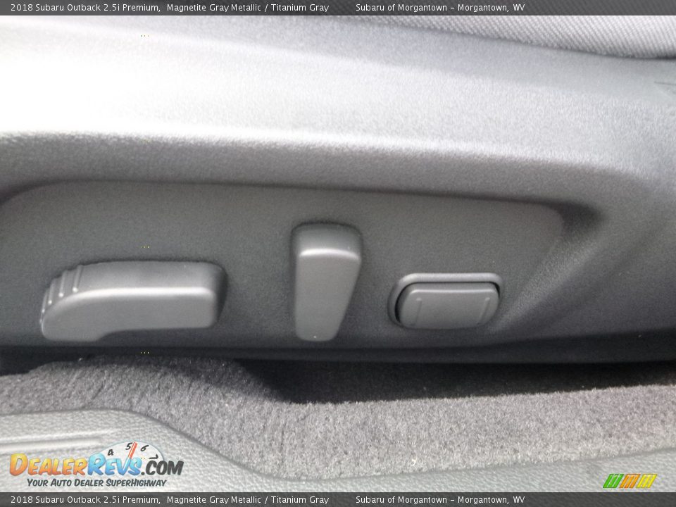 2018 Subaru Outback 2.5i Premium Magnetite Gray Metallic / Titanium Gray Photo #16