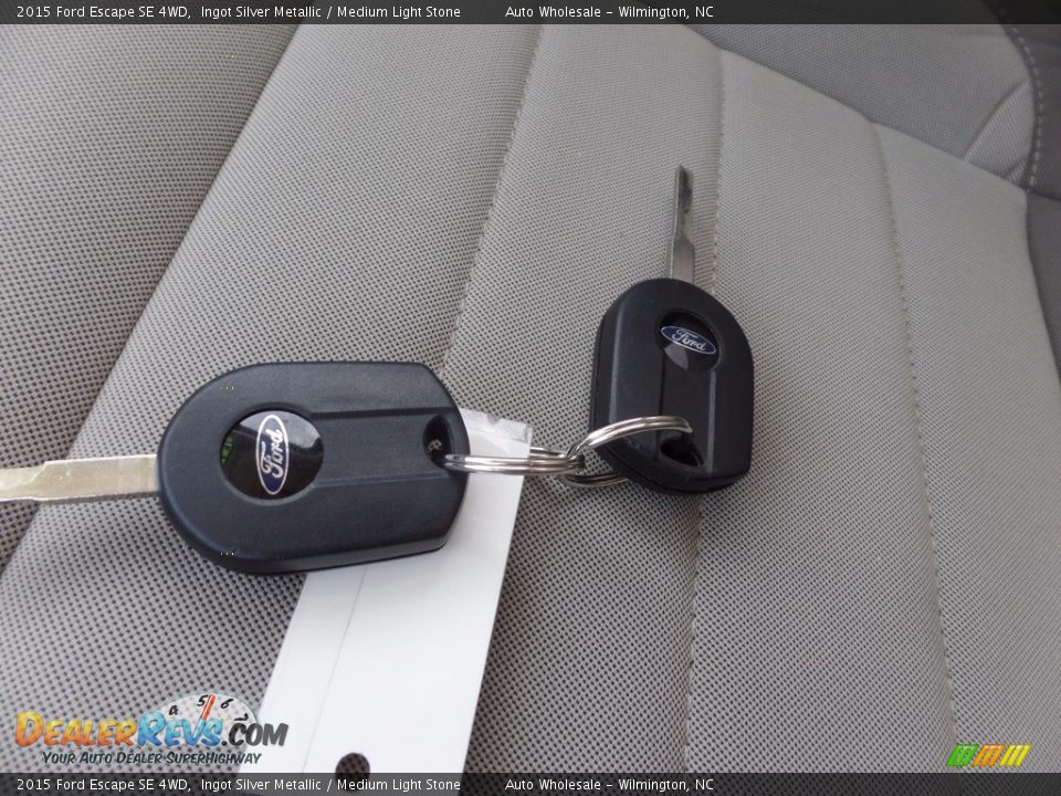 2015 Ford Escape SE 4WD Ingot Silver Metallic / Medium Light Stone Photo #20