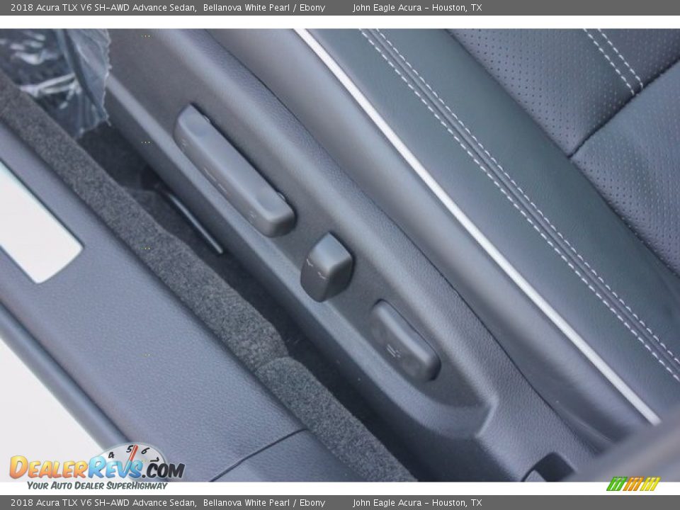 2018 Acura TLX V6 SH-AWD Advance Sedan Bellanova White Pearl / Ebony Photo #17