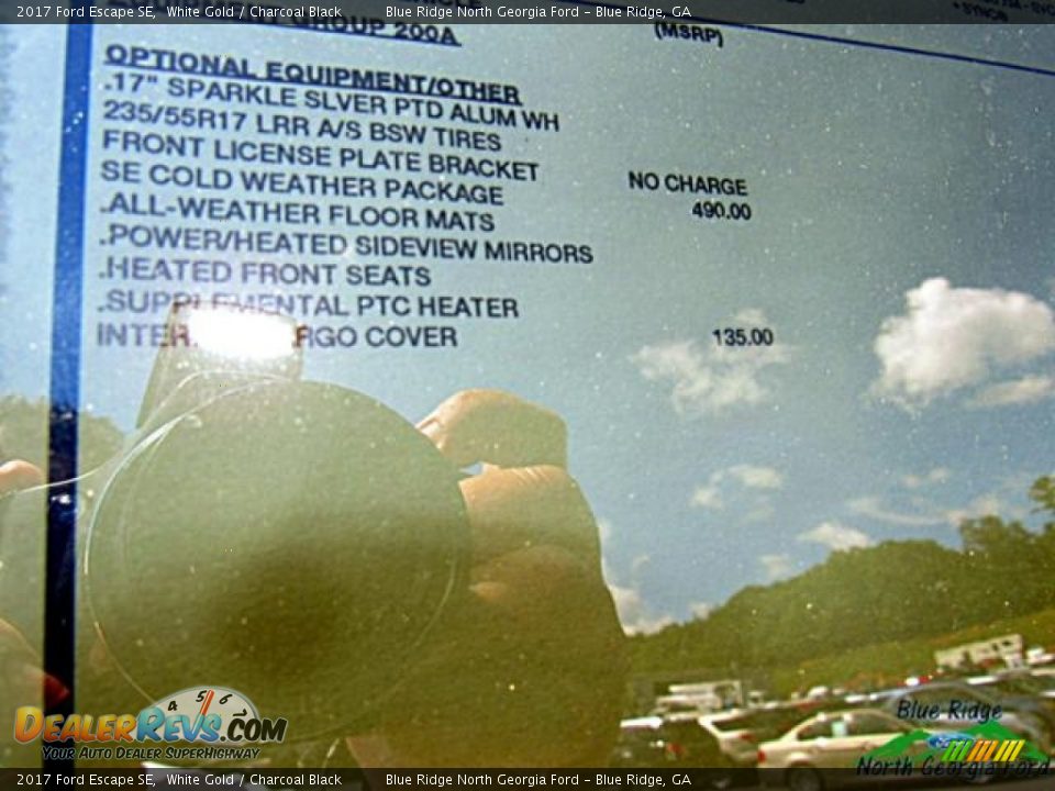 2017 Ford Escape SE White Gold / Charcoal Black Photo #26