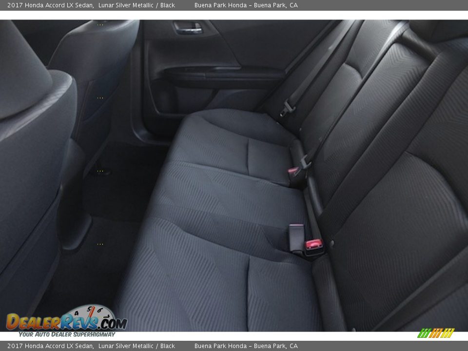 2017 Honda Accord LX Sedan Lunar Silver Metallic / Black Photo #11