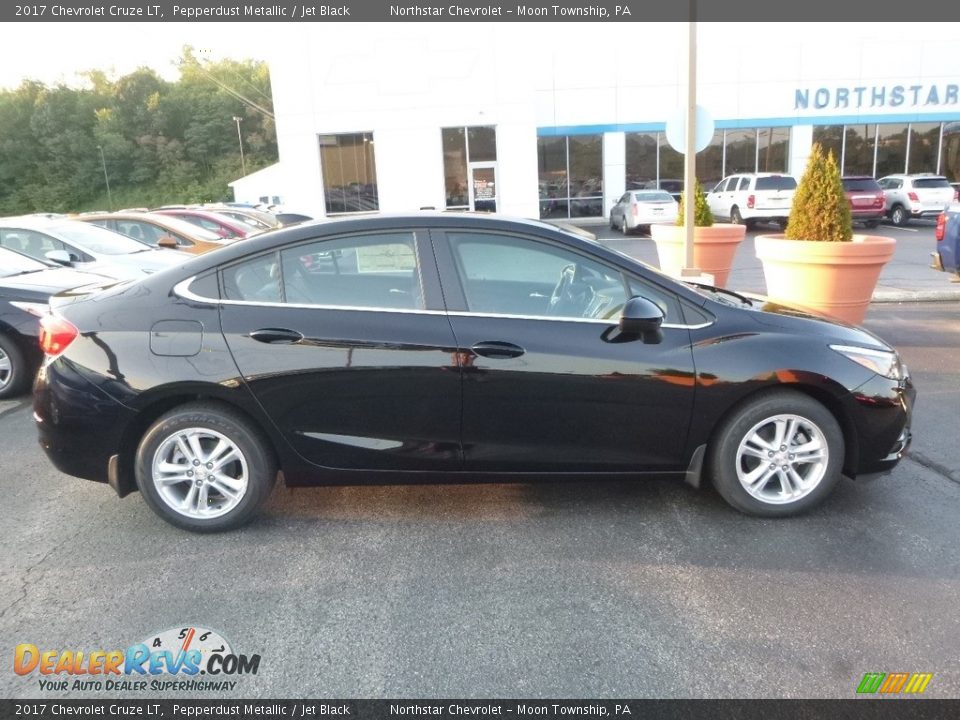 2017 Chevrolet Cruze LT Pepperdust Metallic / Jet Black Photo #6