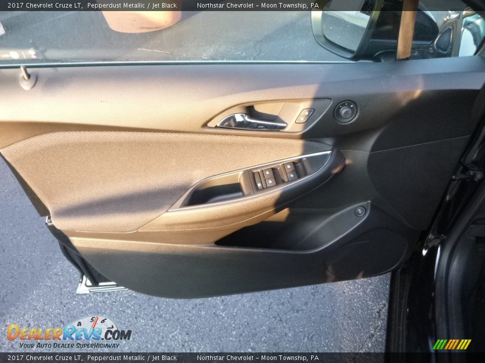 2017 Chevrolet Cruze LT Pepperdust Metallic / Jet Black Photo #14