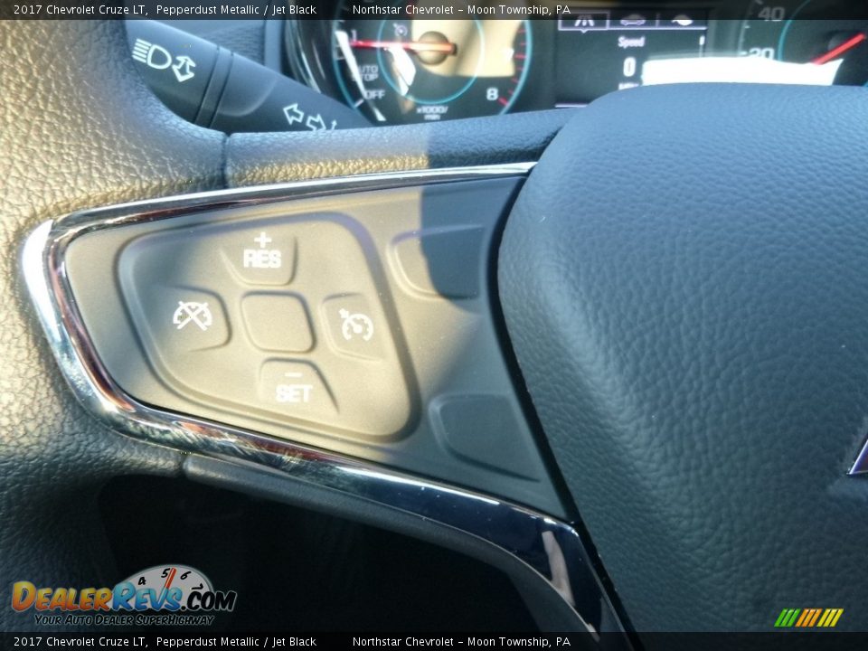 2017 Chevrolet Cruze LT Pepperdust Metallic / Jet Black Photo #20