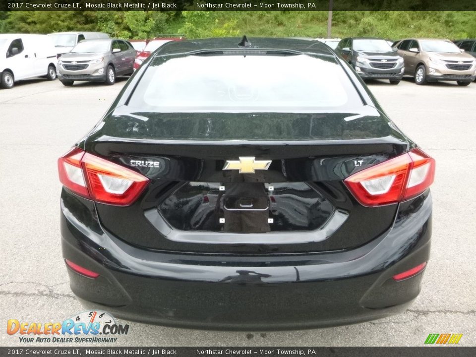 2017 Chevrolet Cruze LT Mosaic Black Metallic / Jet Black Photo #4