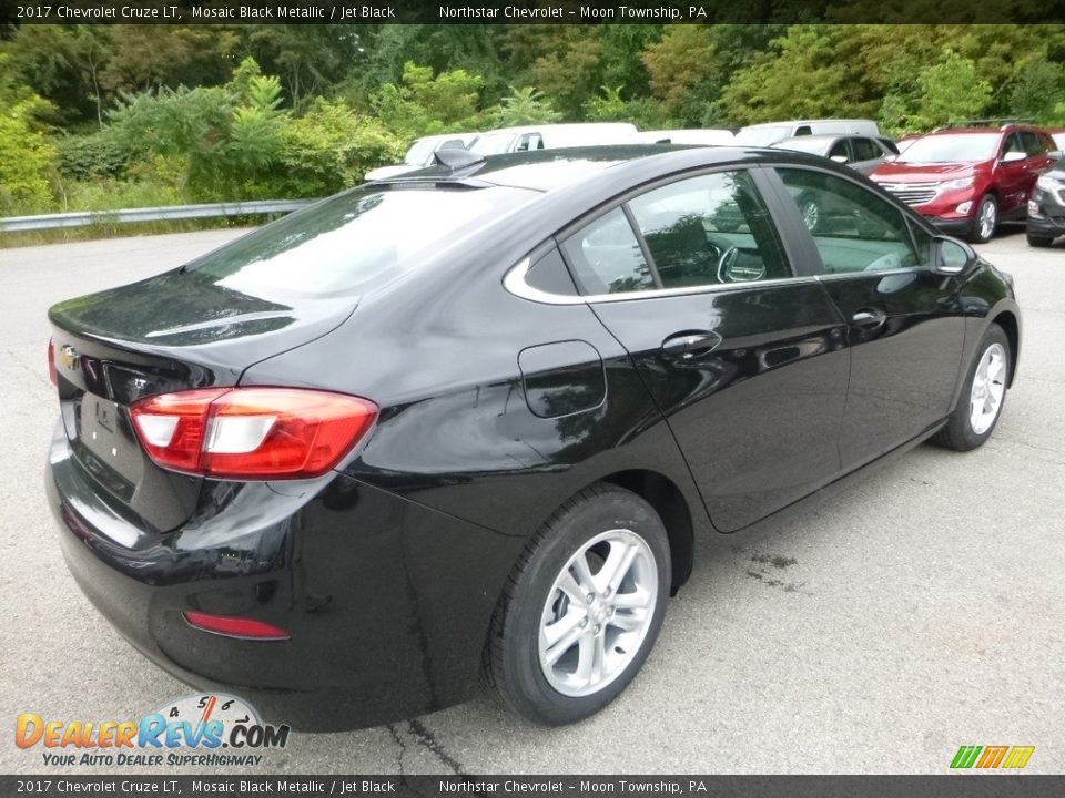 2017 Chevrolet Cruze LT Mosaic Black Metallic / Jet Black Photo #5