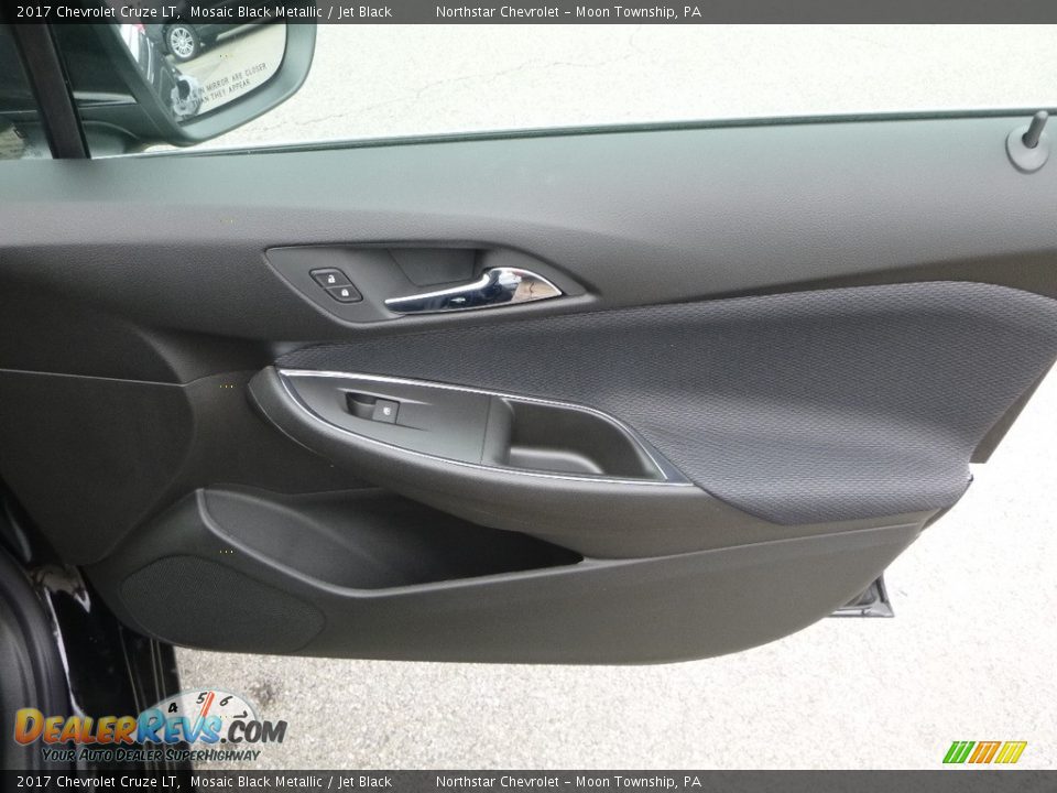 2017 Chevrolet Cruze LT Mosaic Black Metallic / Jet Black Photo #12