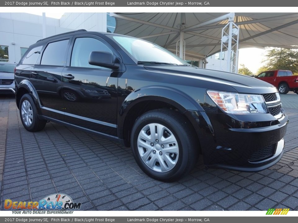 2017 Dodge Journey SE Pitch Black / Black/Light Frost Beige Photo #4