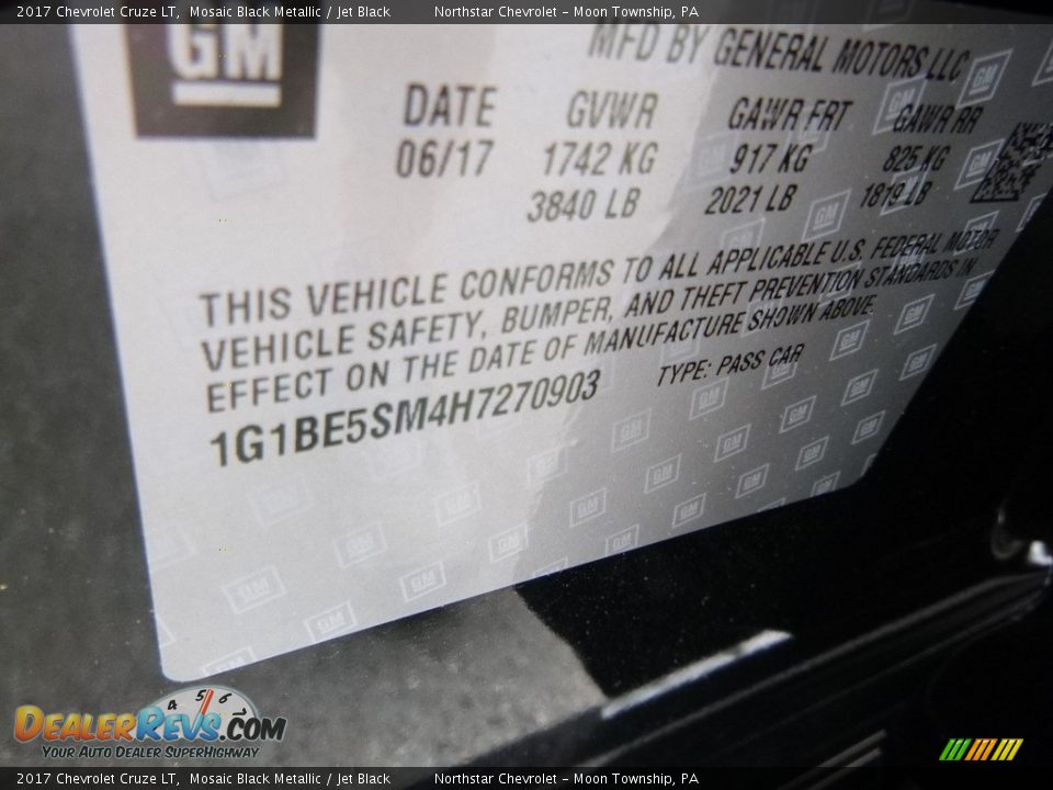 2017 Chevrolet Cruze LT Mosaic Black Metallic / Jet Black Photo #17