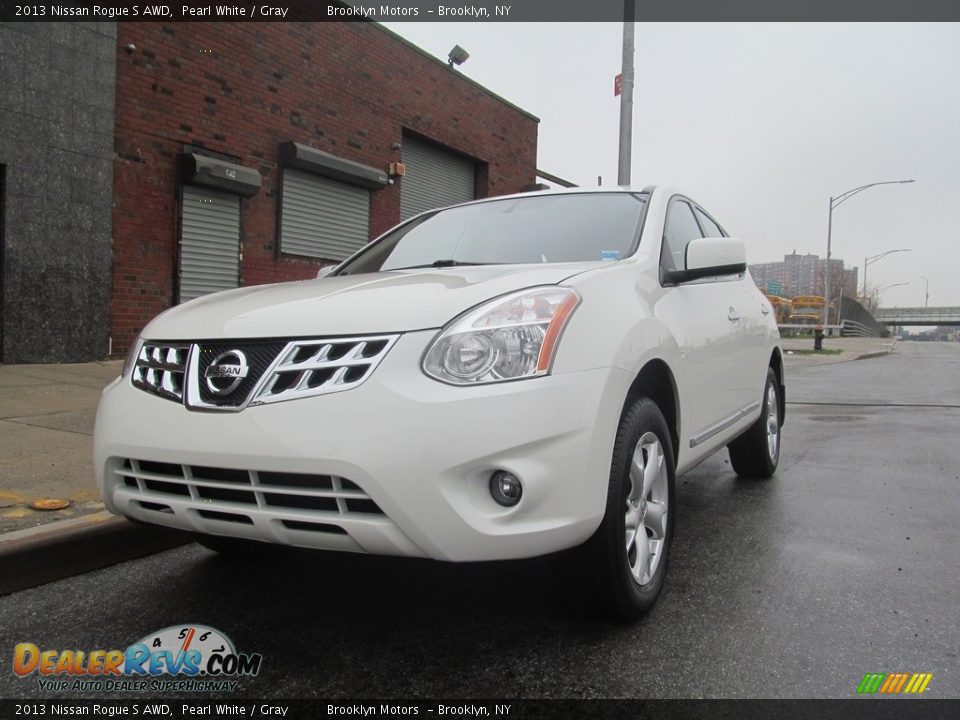 2013 Nissan Rogue S AWD Pearl White / Gray Photo #4