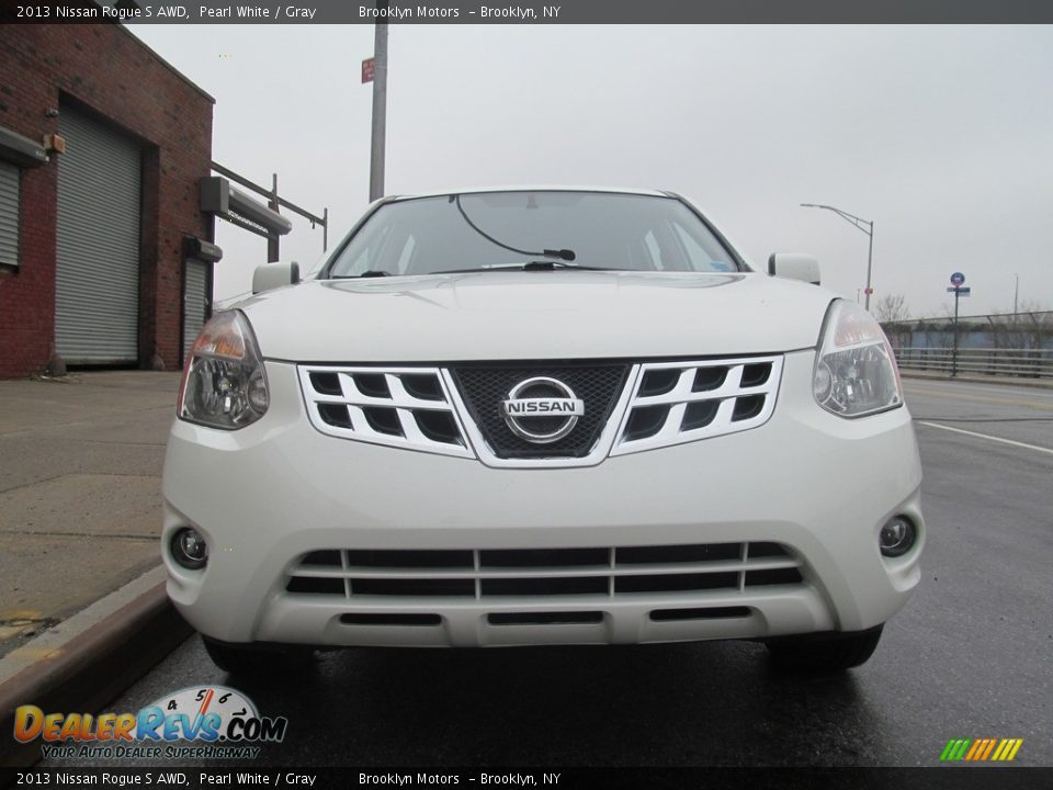 2013 Nissan Rogue S AWD Pearl White / Gray Photo #18