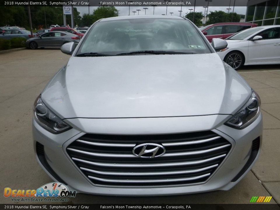 2018 Hyundai Elantra SE Symphony Silver / Gray Photo #4