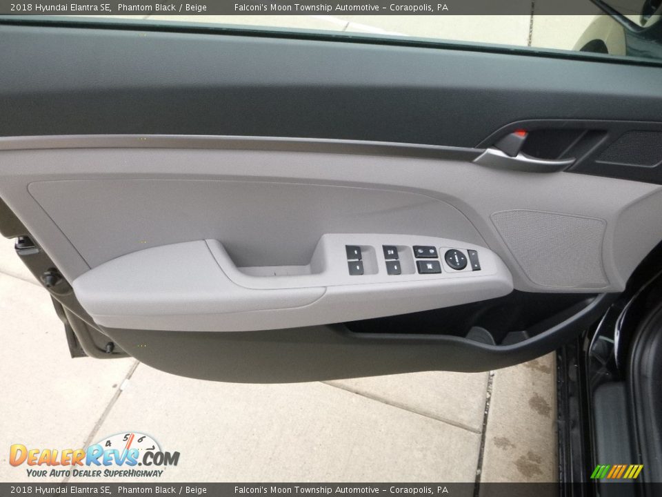 2018 Hyundai Elantra SE Phantom Black / Beige Photo #12