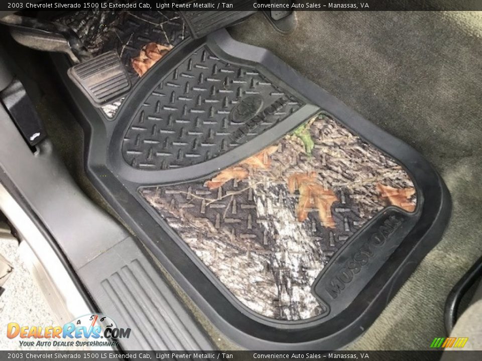 2003 Chevrolet Silverado 1500 LS Extended Cab Light Pewter Metallic / Tan Photo #15