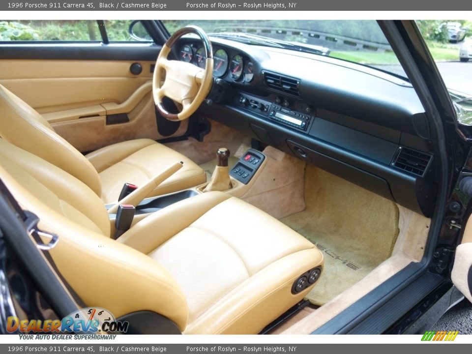 Dashboard of 1996 Porsche 911 Carrera 4S Photo #13