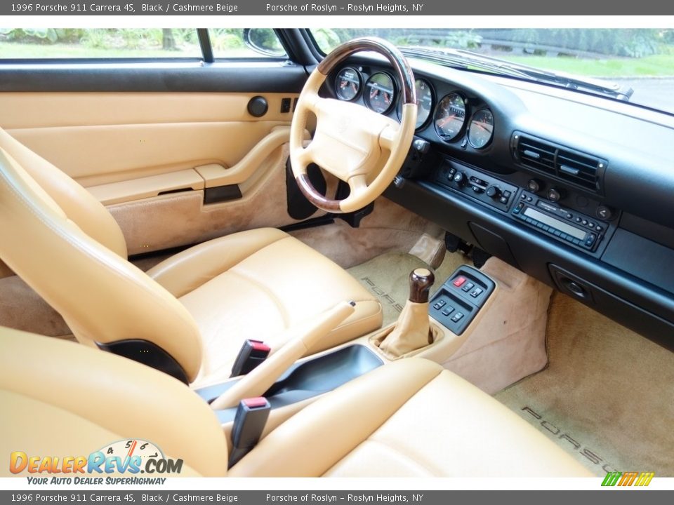 Dashboard of 1996 Porsche 911 Carrera 4S Photo #16