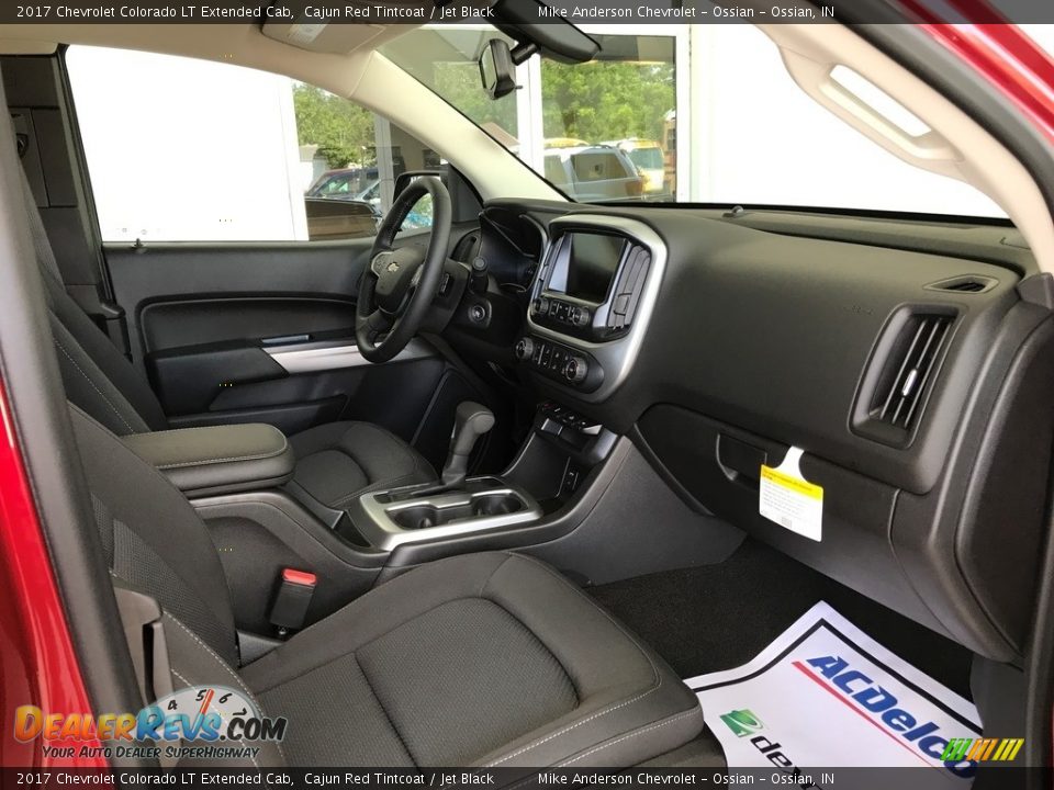 2017 Chevrolet Colorado LT Extended Cab Cajun Red Tintcoat / Jet Black Photo #4