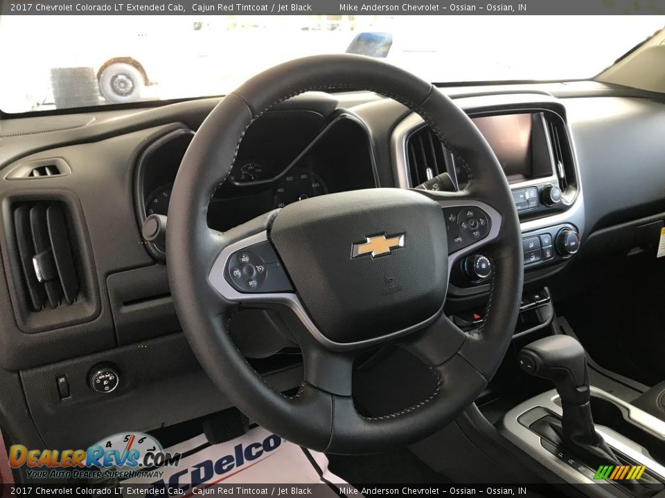 2017 Chevrolet Colorado LT Extended Cab Cajun Red Tintcoat / Jet Black Photo #16