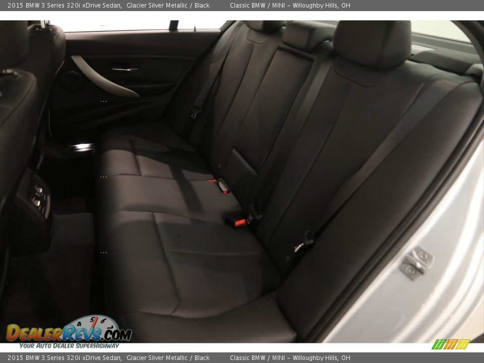 2015 BMW 3 Series 320i xDrive Sedan Glacier Silver Metallic / Black Photo #20