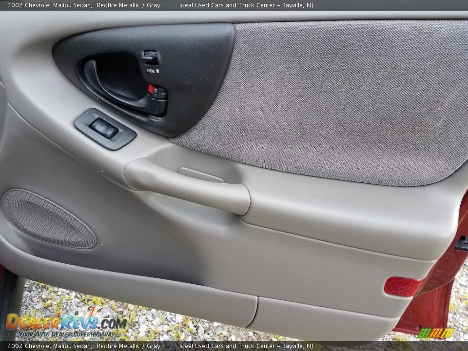 2002 Chevrolet Malibu Sedan Redfire Metallic / Gray Photo #9