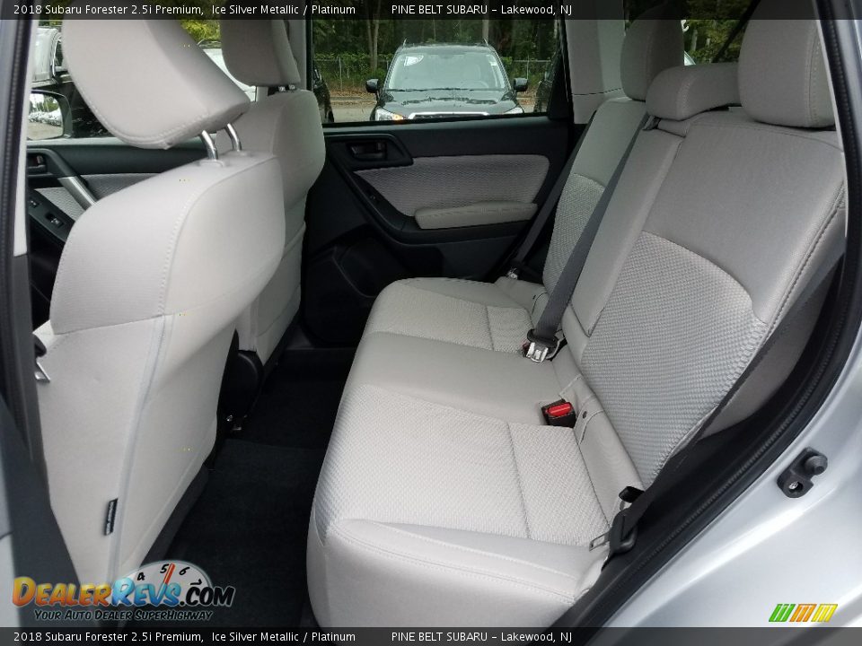 2018 Subaru Forester 2.5i Premium Ice Silver Metallic / Platinum Photo #6