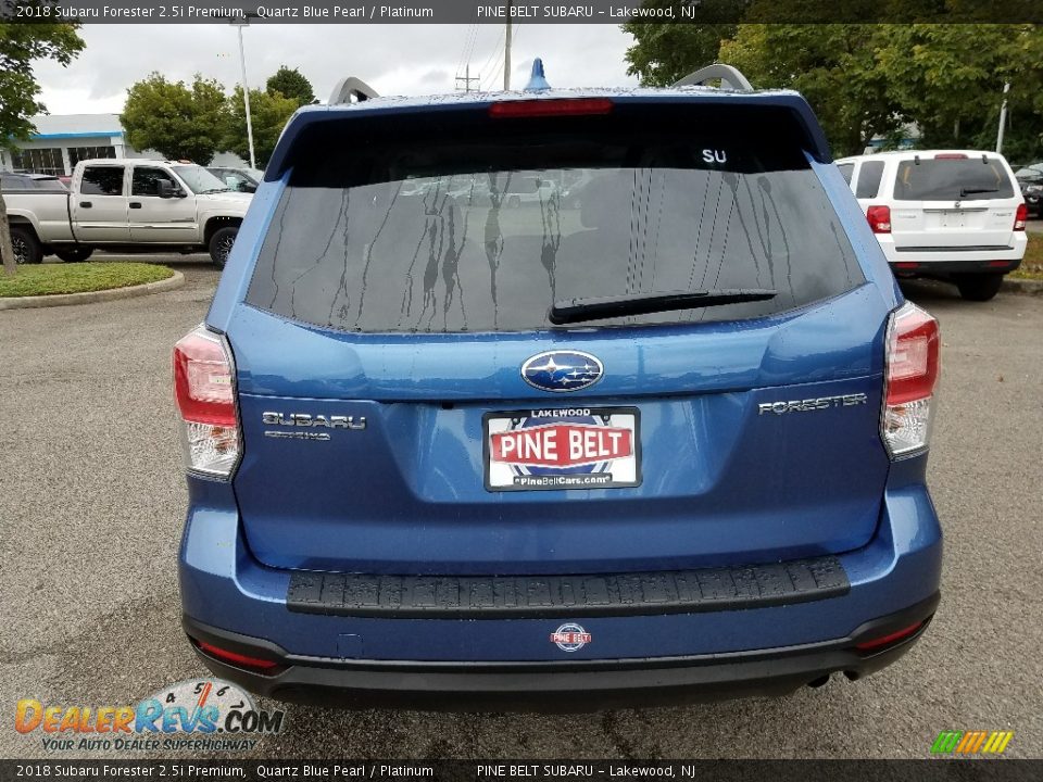 2018 Subaru Forester 2.5i Premium Quartz Blue Pearl / Platinum Photo #5