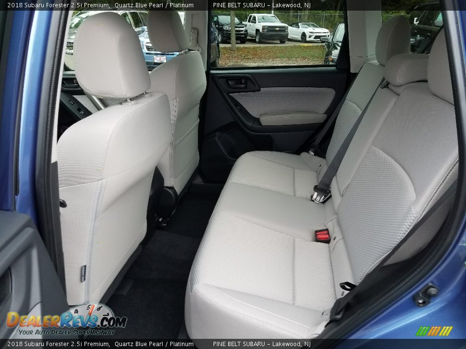 2018 Subaru Forester 2.5i Premium Quartz Blue Pearl / Platinum Photo #6
