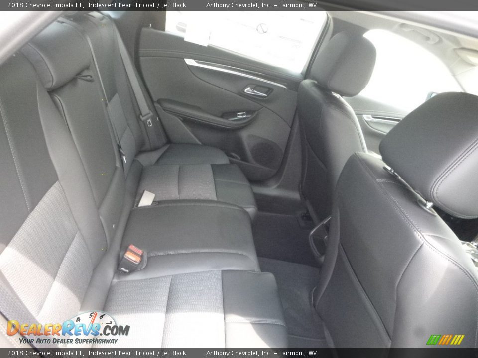 2018 Chevrolet Impala LT Iridescent Pearl Tricoat / Jet Black Photo #12