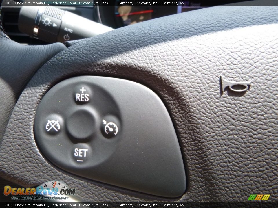 2018 Chevrolet Impala LT Iridescent Pearl Tricoat / Jet Black Photo #19