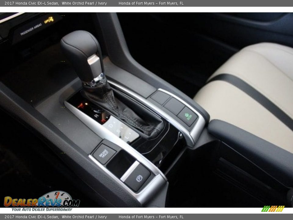 2017 Honda Civic EX-L Sedan White Orchid Pearl / Ivory Photo #20