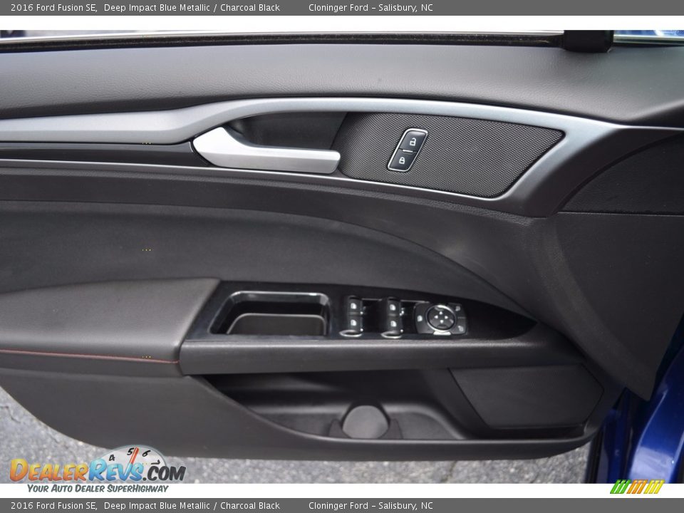 2016 Ford Fusion SE Deep Impact Blue Metallic / Charcoal Black Photo #8