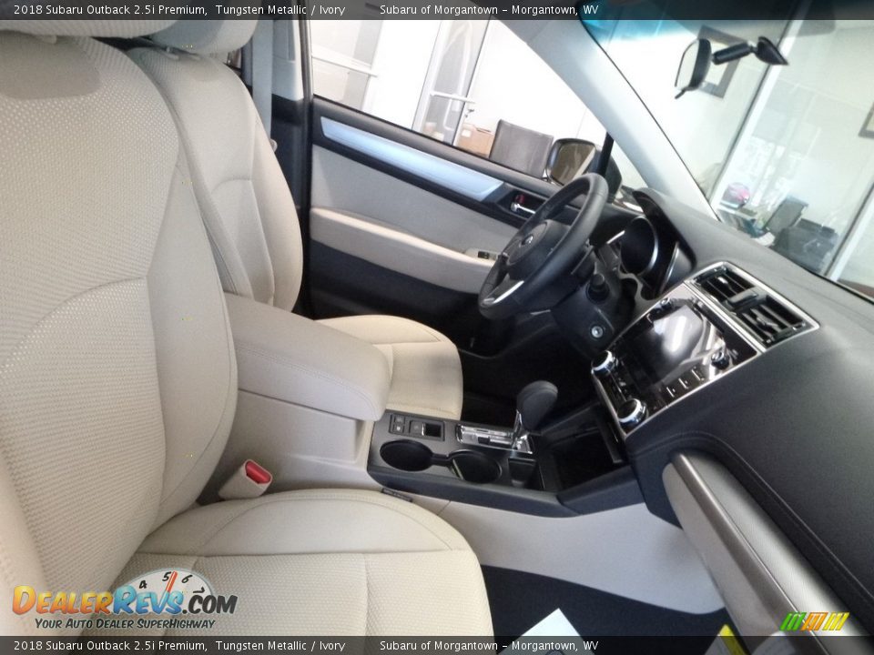 2018 Subaru Outback 2.5i Premium Tungsten Metallic / Ivory Photo #4