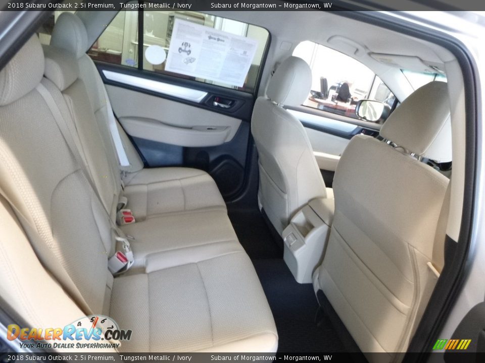 2018 Subaru Outback 2.5i Premium Tungsten Metallic / Ivory Photo #6